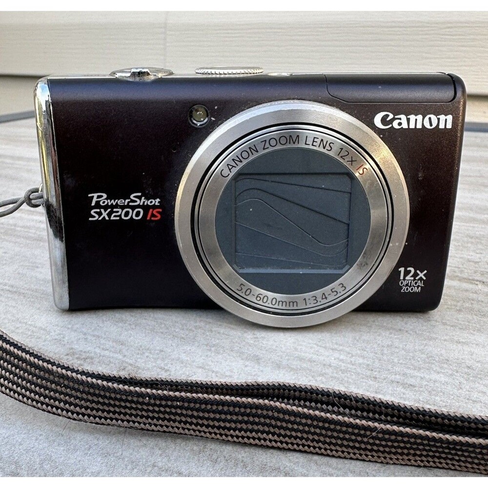 Canon PowerShot SX200 IS 12x Optical Zoom 12.1MP Black W Charger Screen Damage
